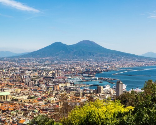 10 reasons to visit Naples