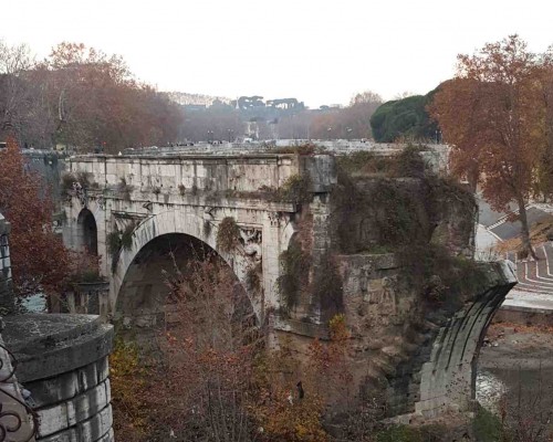 Ponte Rotto: Rome's Broken Bridge