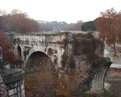 Ponte Rotto: Rome's Broken Bridge