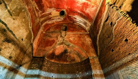 Gaze on the spectacular frescoes that adorn the walls of Nero's palace on our Domus Aurea tour

Palace of Nero Red Fresco: Domus Aurea Tour