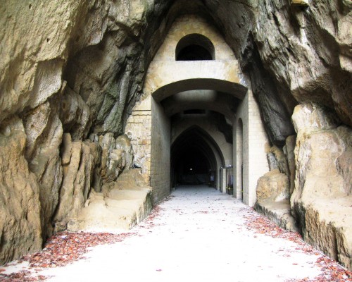 Crypta Neapolitana and the legend of Virgil’s Tomb