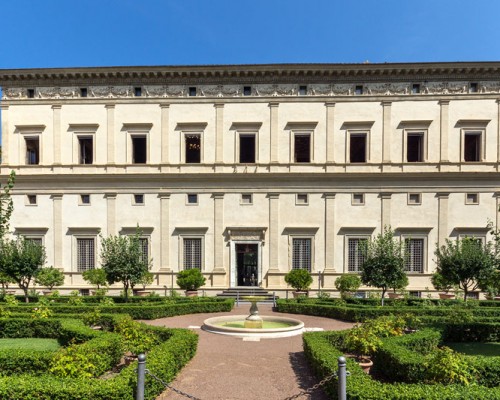 Discover the Villa Farnesina and Raphael's Amazing Frescoes