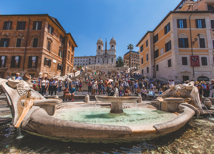 Fontana della Barcaccia, Piazza di Spagna, Rome