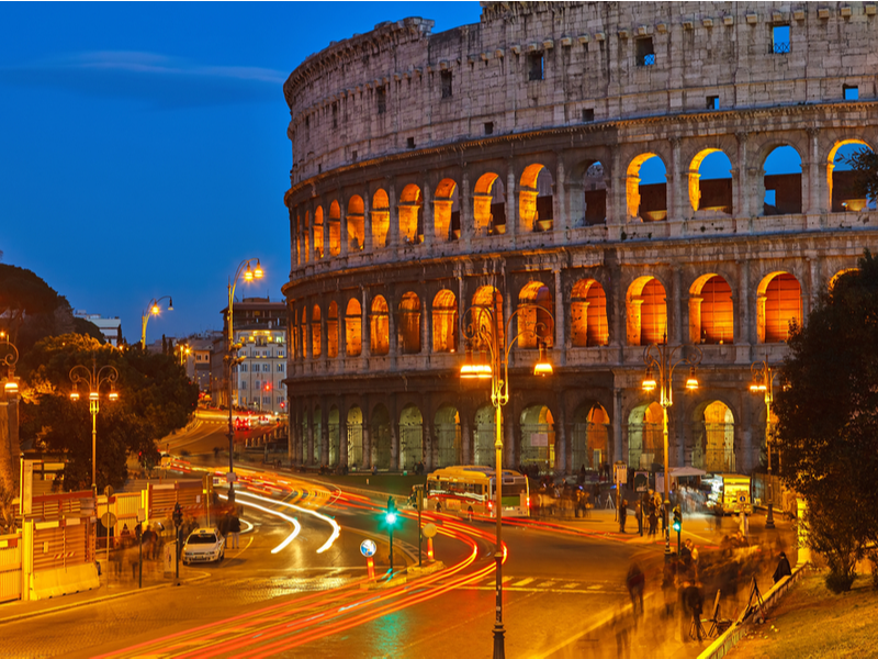 Walking tour of Rome by night