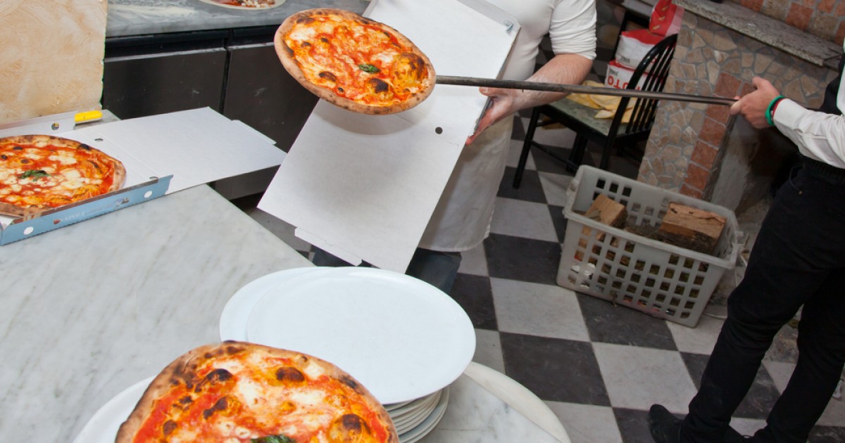 The Best Pizza in Naples, Italy and Where to Find it
