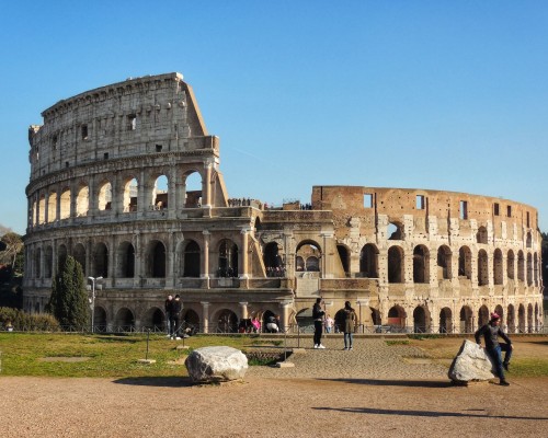 Rome’s Ancient Icon: An Express Guide to the Colosseum