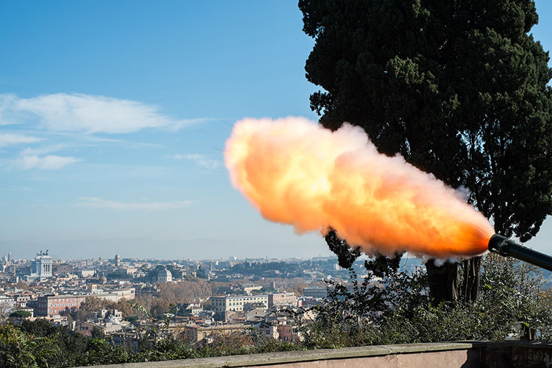 Cannon fire from Gianicolo in Rome