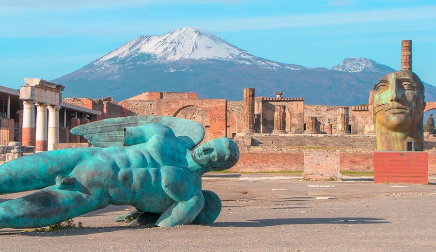 pompeii ash statues kissing