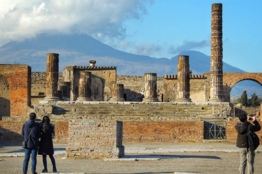 Pompeii & Mt Vesuvius Tour
