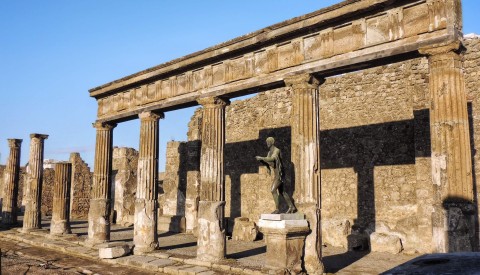 Pompeii Tour & the Archaeological Museum of Naples - image 3