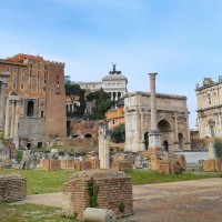 Discover the temples, courthouses and basilicas of ancient Rome in the Forum