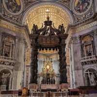 Be amazed by awe-inspiring St. Peter's Basilica