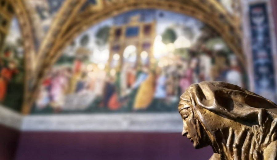Wander the magnificent halls of the Vatican as dusk falls over the city