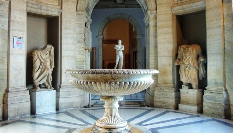 Masterpieces of the Vatican Museums Virtual Tour:  Sculptures of the Pio-Clementino Gallery - image 1