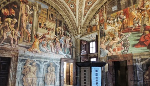 Discover the fascinating world of Renaissance Rome in the company of an expert art historian