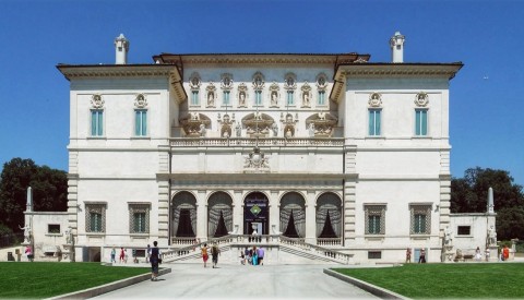 Join art historian Federica on an immersive virtual exploration of the Villa Borghese