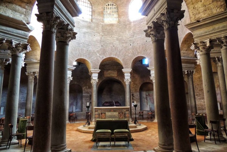 The Mausoleum of Santa Costanza: Ancient Mosaics between Pagan and Christian Rome