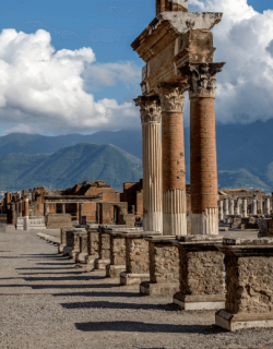 Pompeii Tour & the Archaeological Museum of Naples