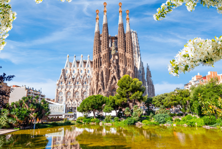 10 Curiosities About the Sagrada Familia in Barcelona