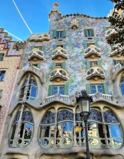 Best of Gaudí Tour with Sagrada Familia and Park Güell