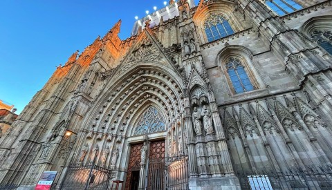 Essential Barcelona Private Tour - image 3