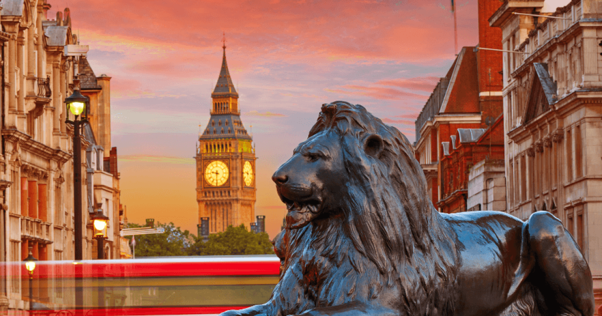 7 Fun Facts About Trafalgar Square in London - Through Eternity Tours