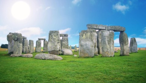 Bath and Stonehenge Day Trip from London - image 1