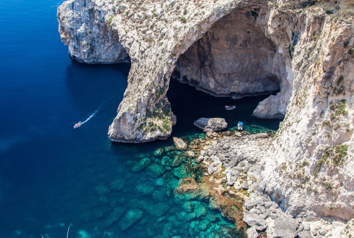 Exploring the Mythical Caves of the Greek Isles: Legends and Natural Wonders