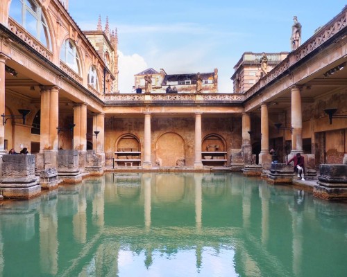 A Guide to the Roman Baths at Bath