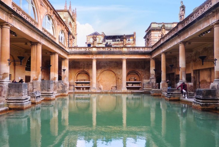 A Guide to the Roman Baths at Bath