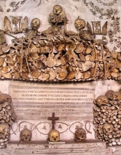 Secrets Beneath Rome: Capuchin Crypt and Catacombs Tour