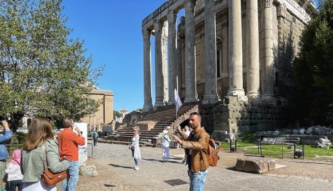 Ultimate Colosseum Semi-Private Tour with Roman Forum & Palatine Hill - image 1