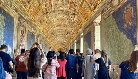 VIP Vatican In a Day Semi-Private Tour: Experience Art and History As Never Before - image 1
