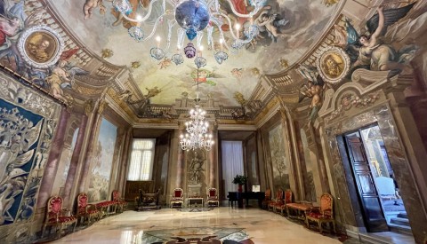 Get a sneek peek into the lavish Princess Isabelle apartments