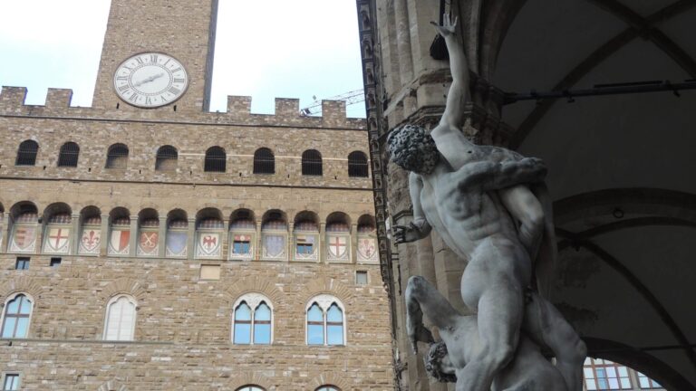 piazza signoria and palazzo vecchio
