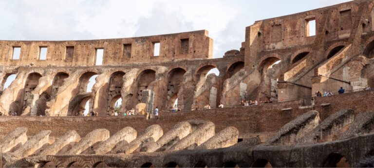 flavian emphitheater top view