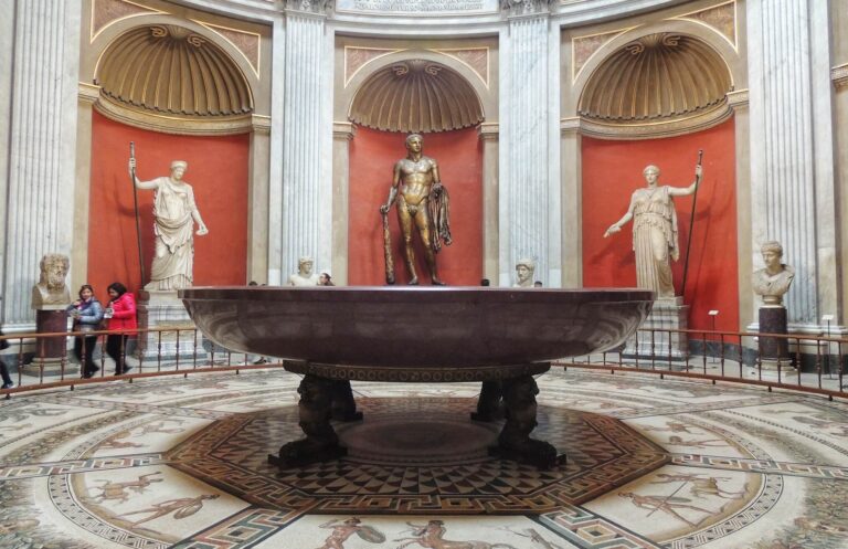 vatican museums round room