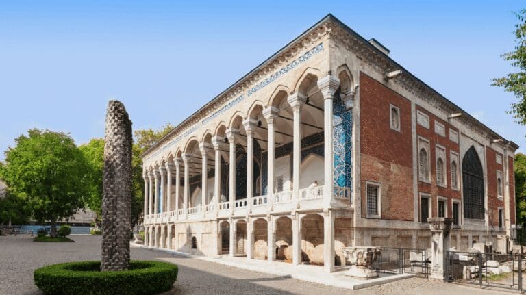 the Istanbul Archeological Museums offer a fascinating insight into the history of the city