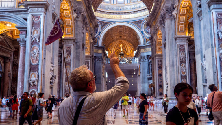 inside view of st peters basilica