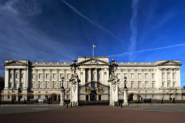 The renowned architect John Nash renovated buckingham palace