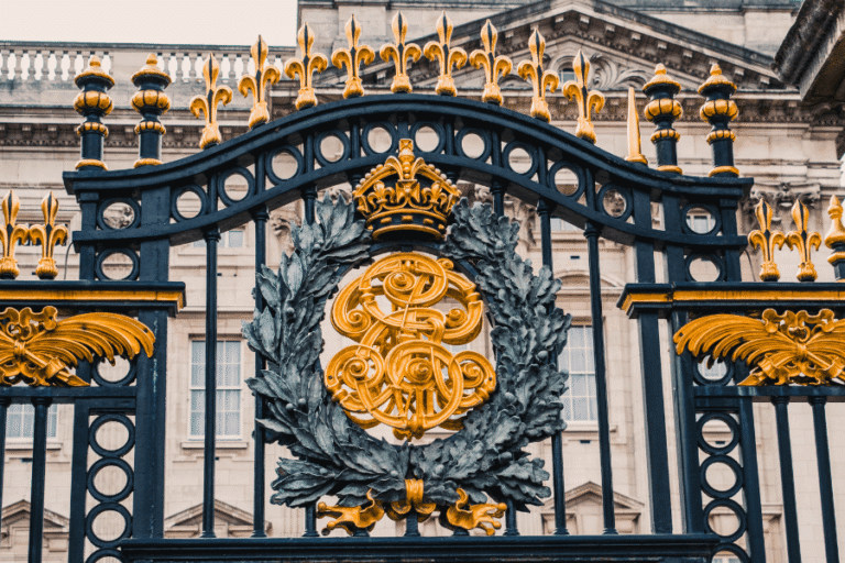 Buckingham palace gates in london