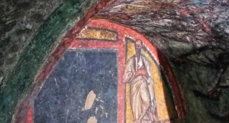 Fresco in a a cubiculum in the catacombs of Domitilla Rome