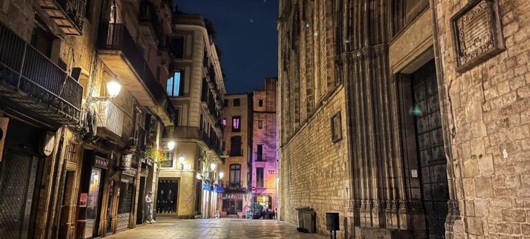 Basilica of Santa Maria del Mar exterior in barcelona