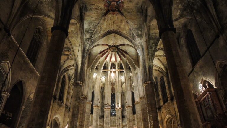 santa maria del mer interior barcelona