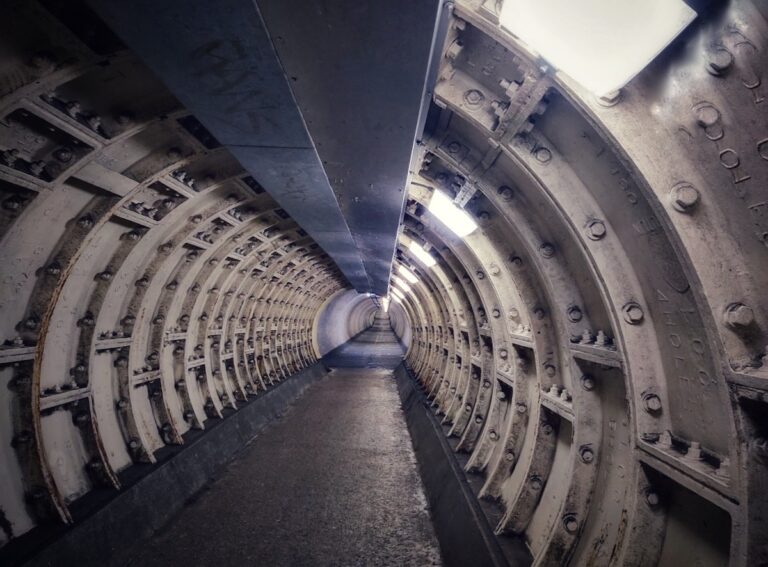 the greenwich foot tunnel in london