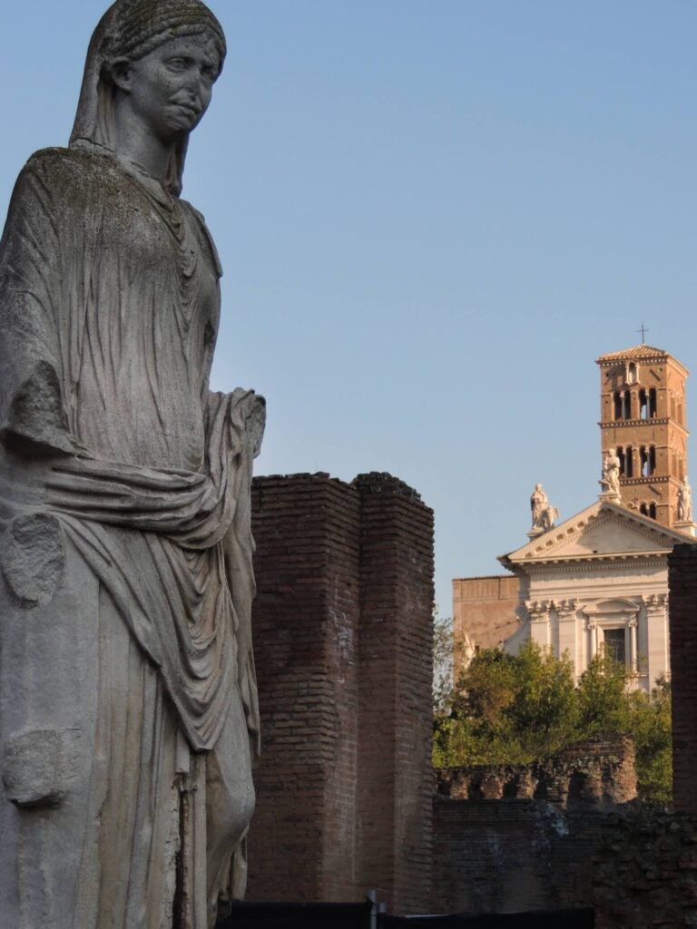 Statue in House of Vestals
