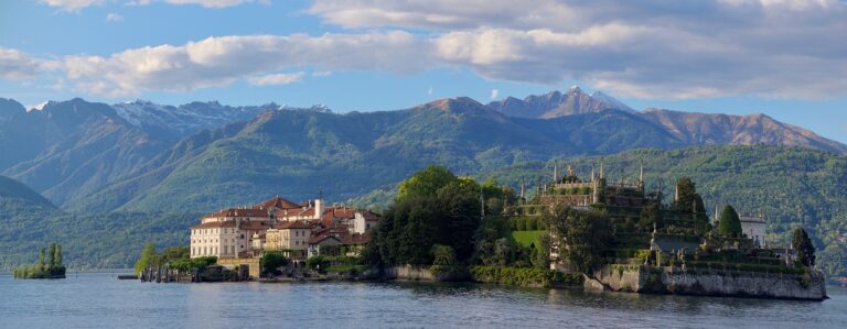 lago maggiore italy panorama