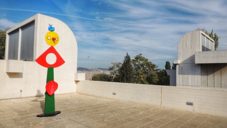 miro The caress of a bird barcelona