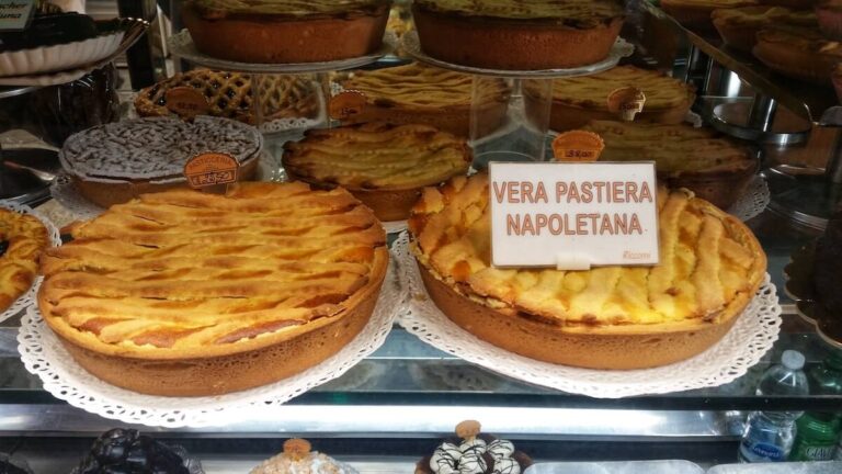 where to sample pastiera