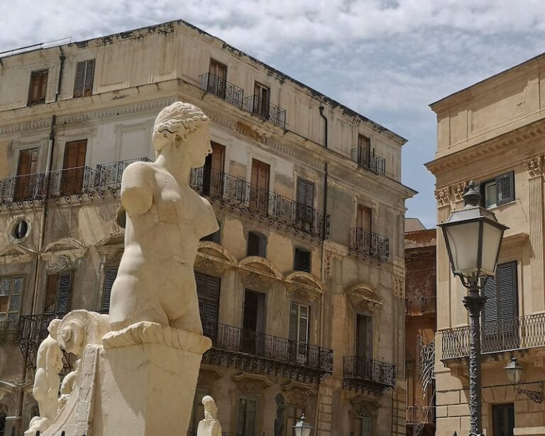 pretoria fountain in palermo